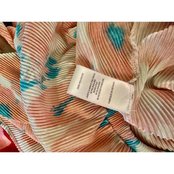 ASTR The Label Blouse Women’s Large Blue & Pink Plissé Romantic Coquette - Picture 8 of 10